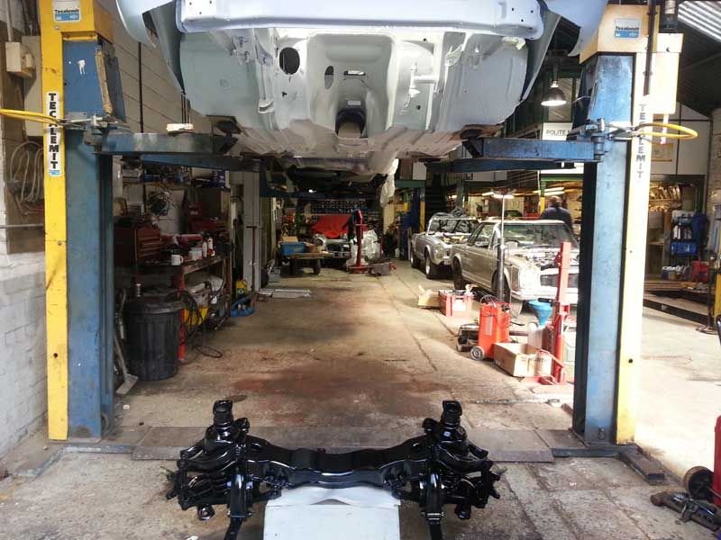 1966-Mercedes-Benz-230sl-Manual-14