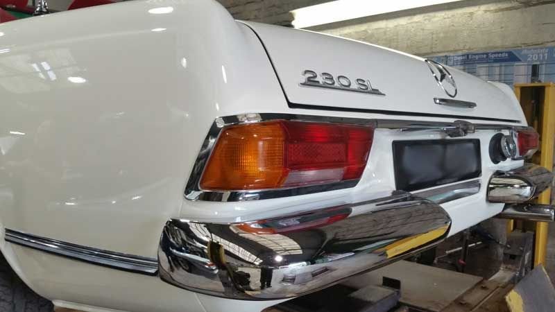 1966-Mercedes-Benz-230sl-Manual-31